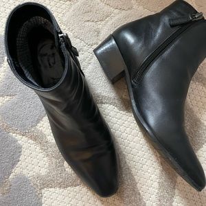Ankle bootie comfort!